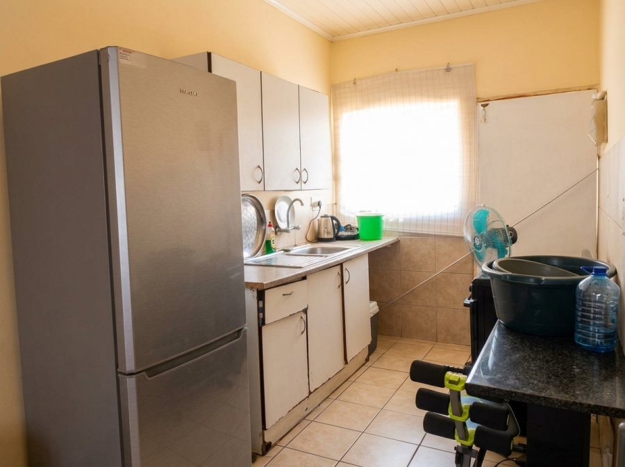 To Let 2 Bedroom Property for Rent in Mid Town North West